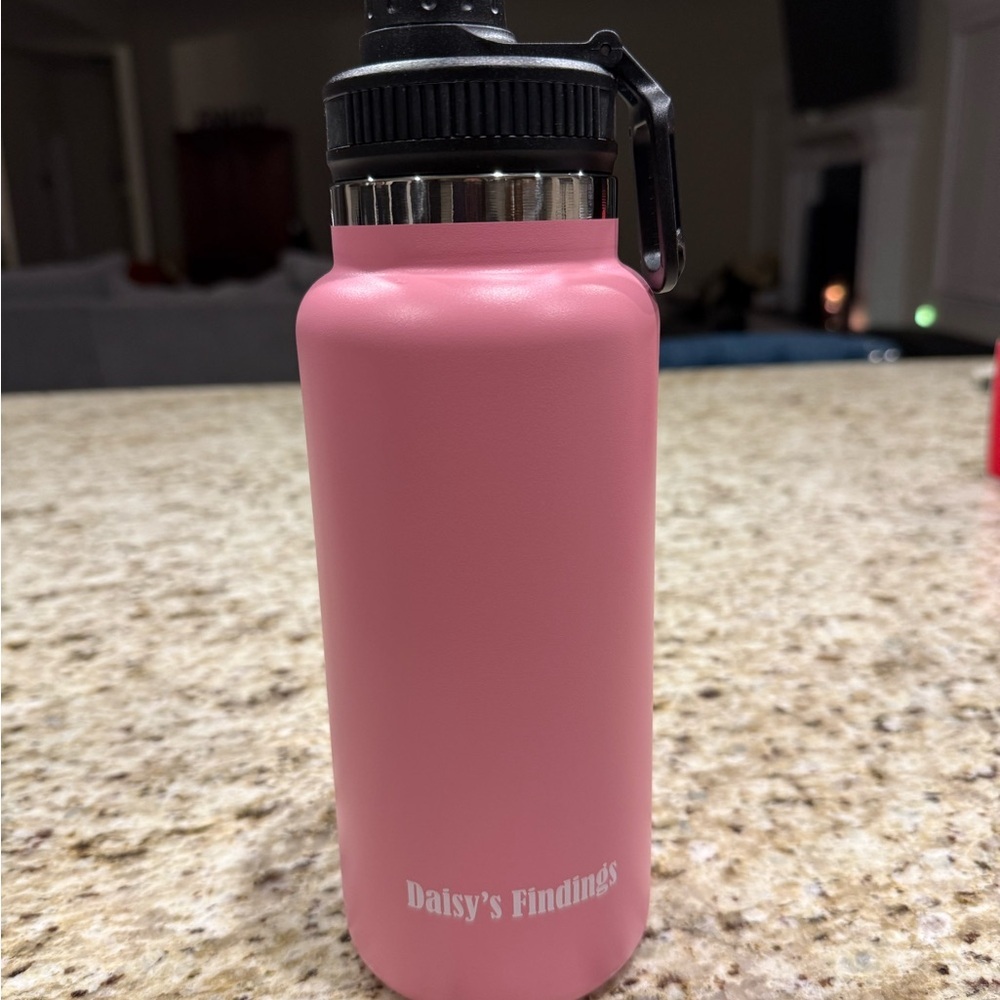 Daisy’s Findings Pink Insulated Water Bottle
